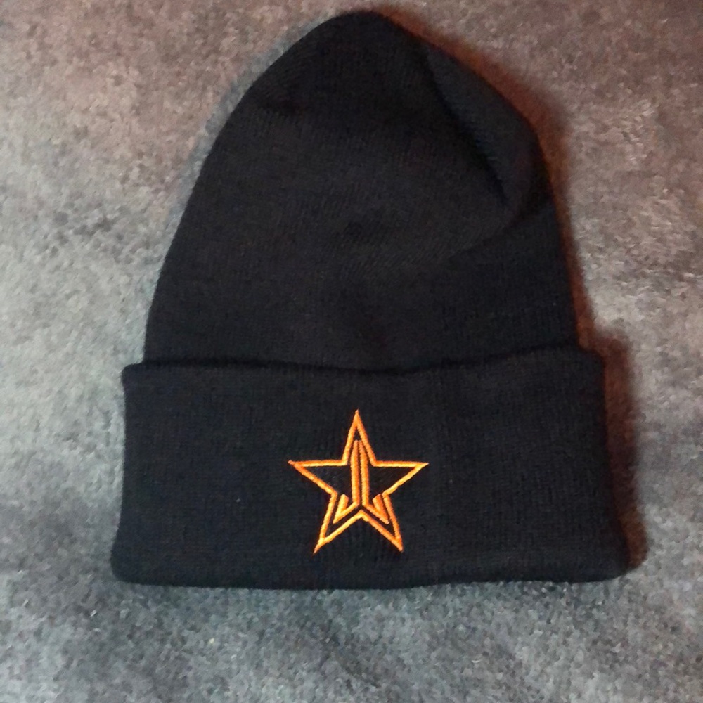 Jeffrey Star Beanie 🧡